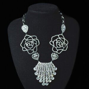 DANNIJO Crystal Rose Bib Statement Necklace (Silver)